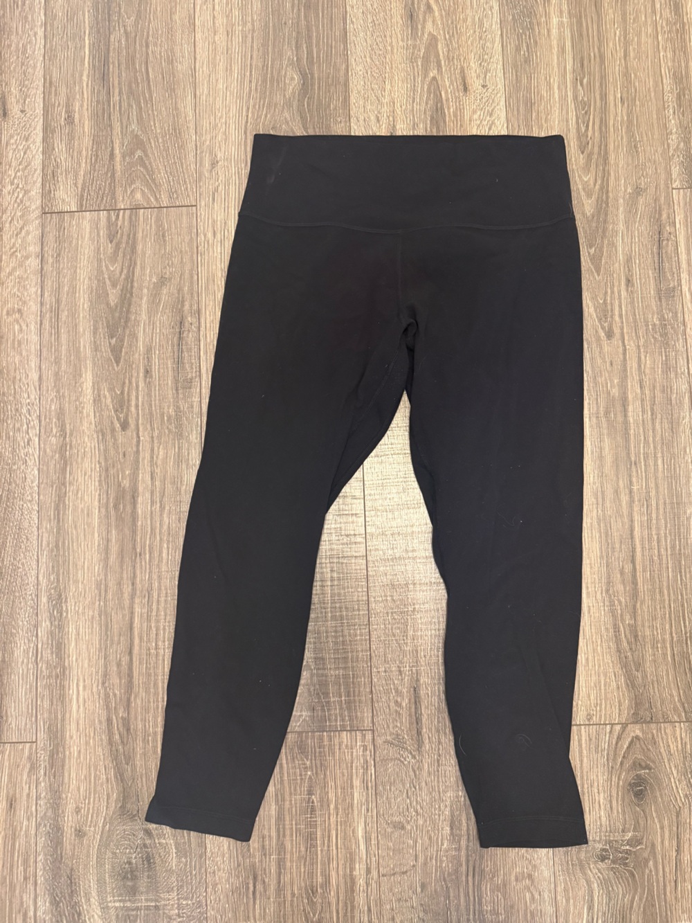 Lululemon Women’s Black Leggings Size 12 Short